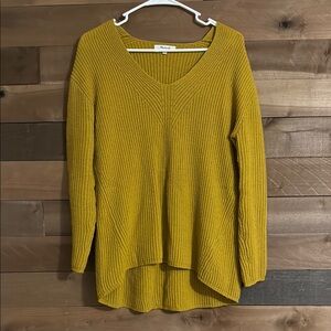 Madewell Yellow V-Neck Sweater Relaxed Fit